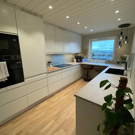 Large Family Near Oslo - 3 Bedrooms, Free Parking, Balcony *