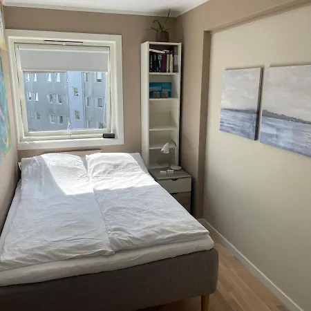 Large Family Near Oslo - 3 Bedrooms, Free Parking, Balcony *