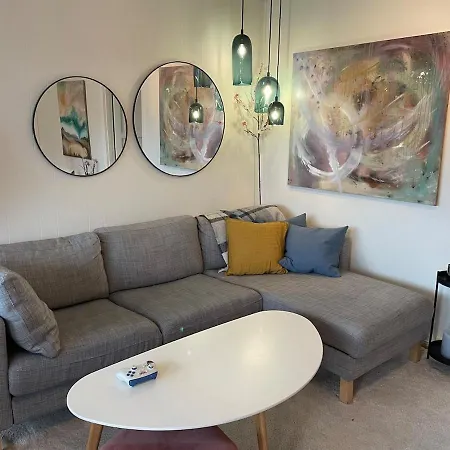 アパート Large Family Near Oslo - 3 Bedrooms, Free Parking, Balcony リレストロム