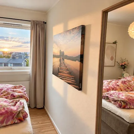 Apartment Large Family Near Oslo - 3 Bedrooms, Free Parking, Balcony Lillestrøm