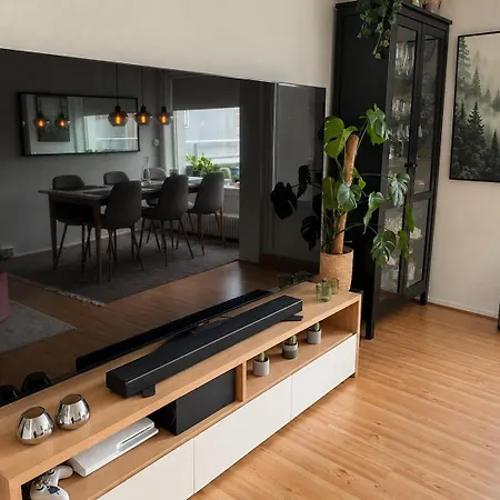 Large Family Near Oslo - 3 Bedrooms, Free Parking, Balcony Apartment *