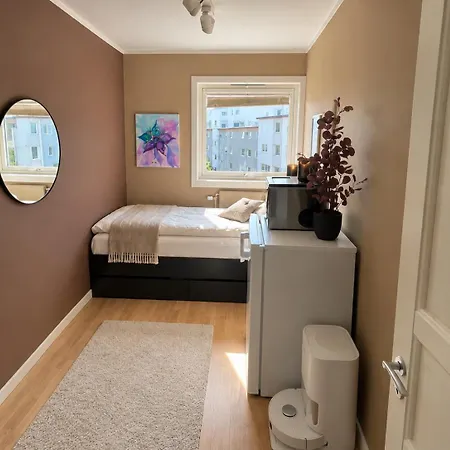 Large Family Near Oslo - 3 Bedrooms, Free Parking, Balcony