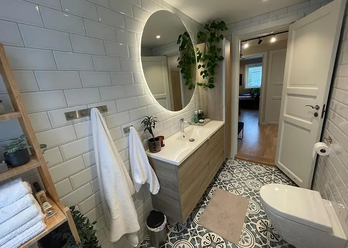 Large Family Near Oslo - 3 Bedrooms, Free Parking, Balcony アパート リレストロム