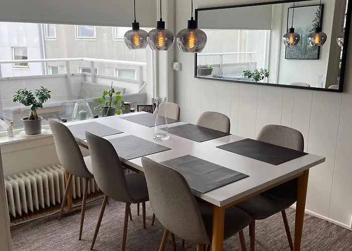 Large Family Near Oslo - 3 Bedrooms, Free Parking, Balcony *